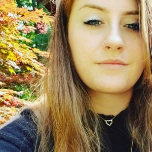 Meet your Posher, Madeleine